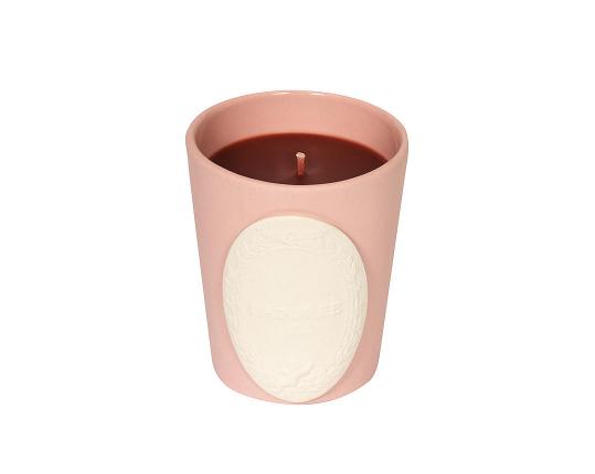 Ароматическая свеча Caramel производства Ladurée купить в онлайн магазине beau-vivant.com