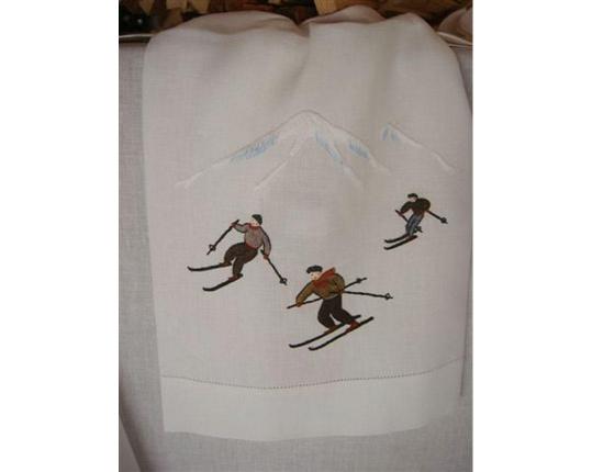 Скатерть Skifahrer 110 см х 110 см производства ERI Textiles купить в онлайн магазине beau-vivant.com